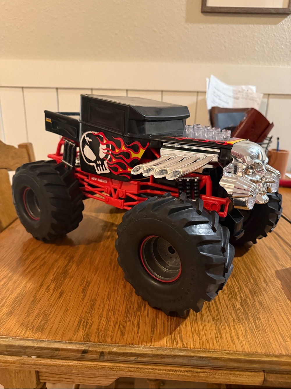 Hot Wheels RC Monster Truck w/ Remote Needs Battery Pack